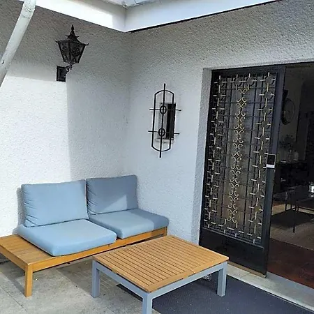 بيت شباب Summer House *