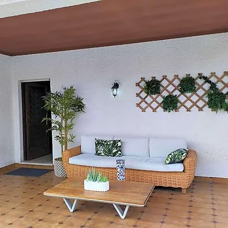 Summer House بيت شباب فيلا نوفا دي غايا
